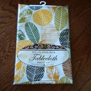 NWT 52" x 52" Autumn tablecloth, fall leaves, Thanksgiving, Earth tones